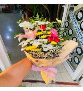 Buket Karışık Papatya-Kırmızı Gül ve Lilyum